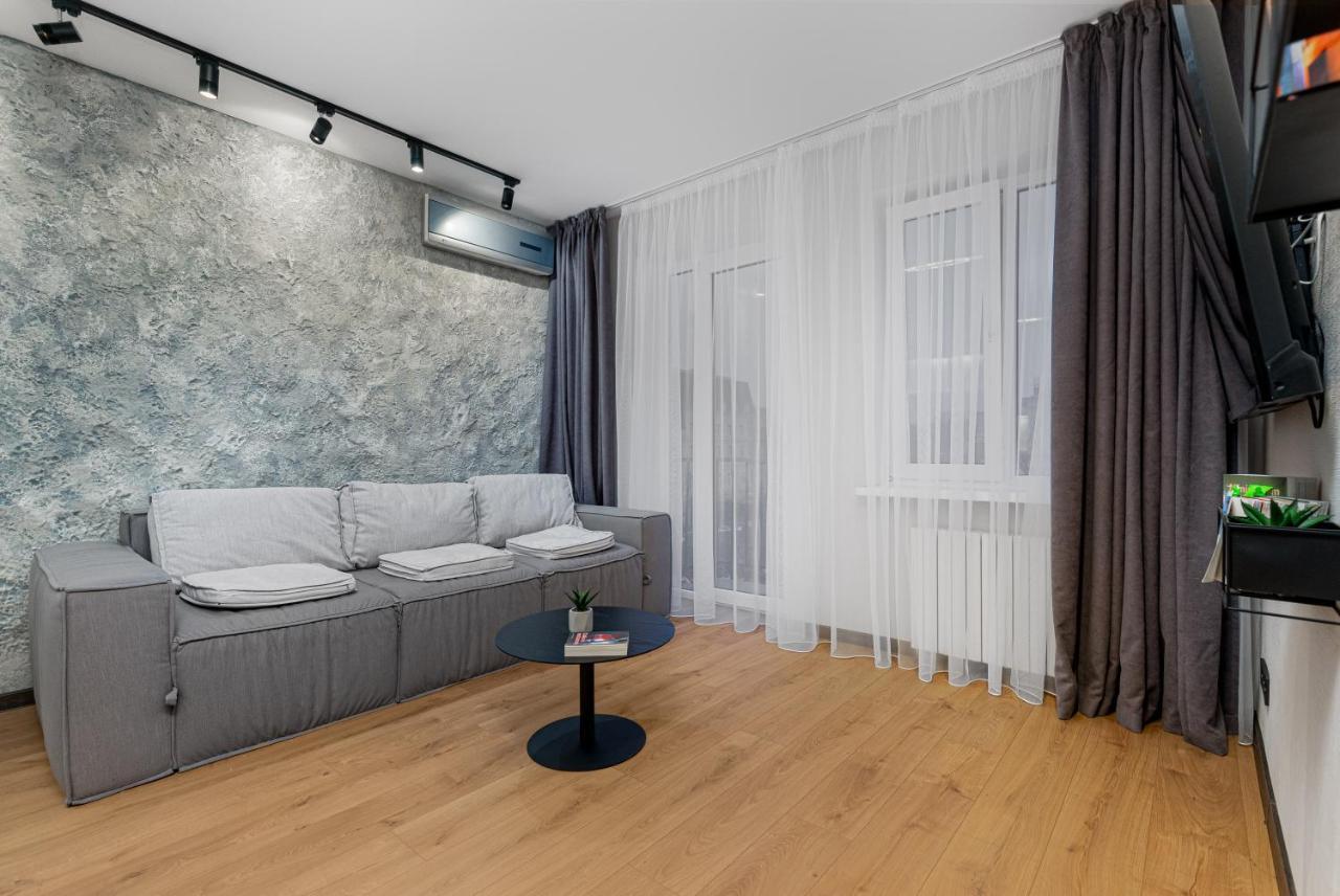 Bloody Lisa Design Apartment 敖德萨 外观 照片